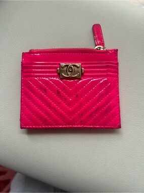 CHANEL Hot Pink Patent Chevron Card Holder with CC Hardware